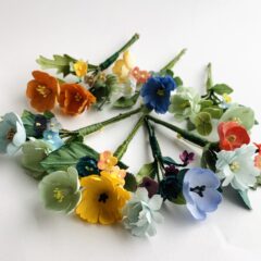 プチギフトにもオススメな色々使える花コサージュ