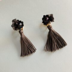 秋冬に向けたタッセルシリーズ制作です